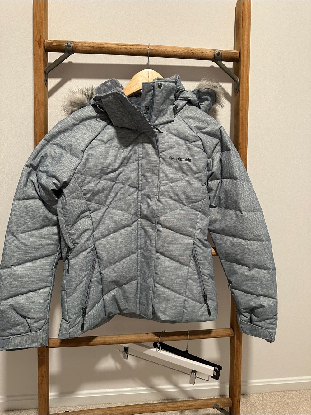 Women’s Columbia Gray Quilted Puffer Jacket with Faux-Fur Hood